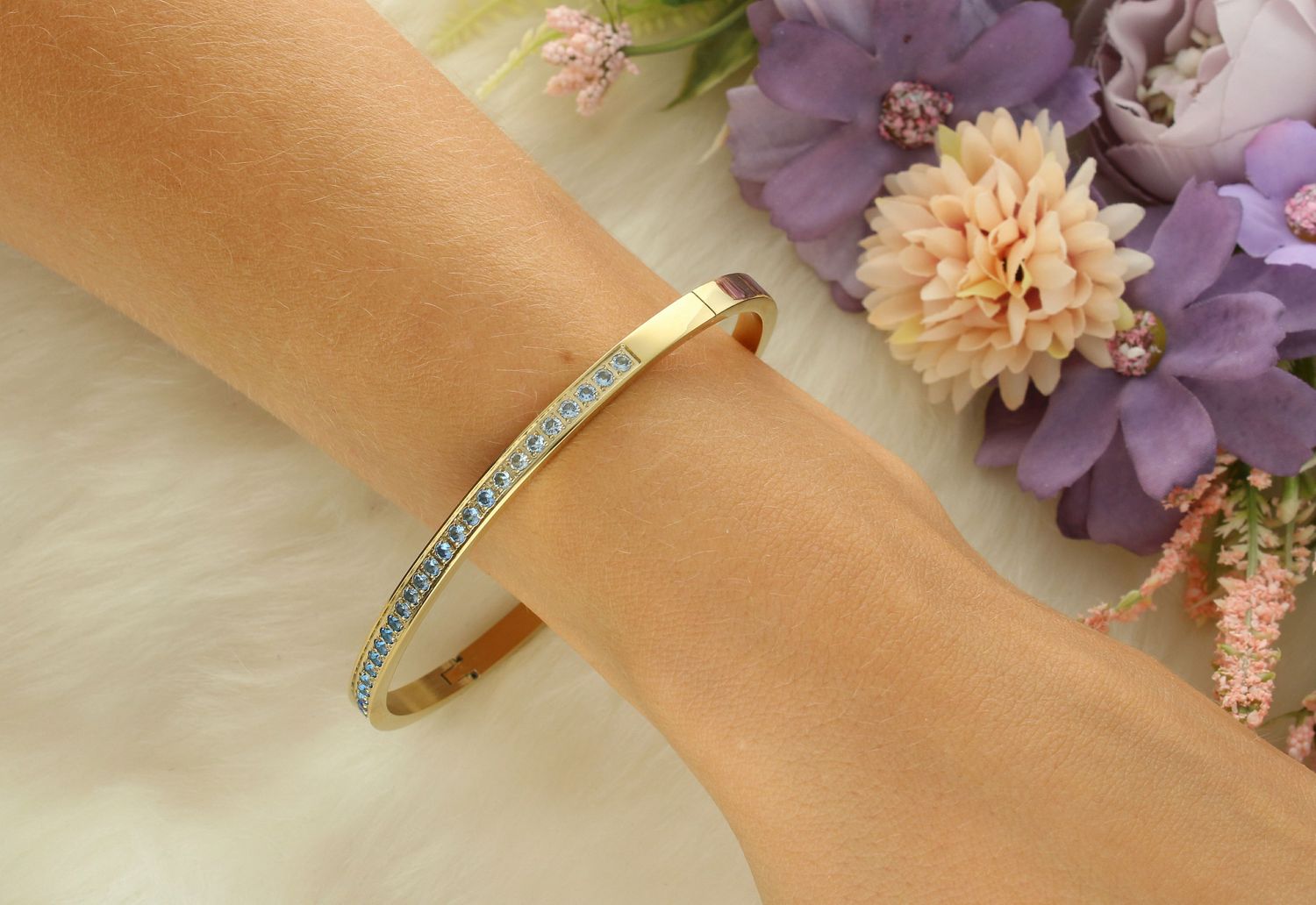 Bransoletka Nomination Pretty Bangle 029506 022 – Niebieskie Cyrkonie, Złota Stal PVD.jpg